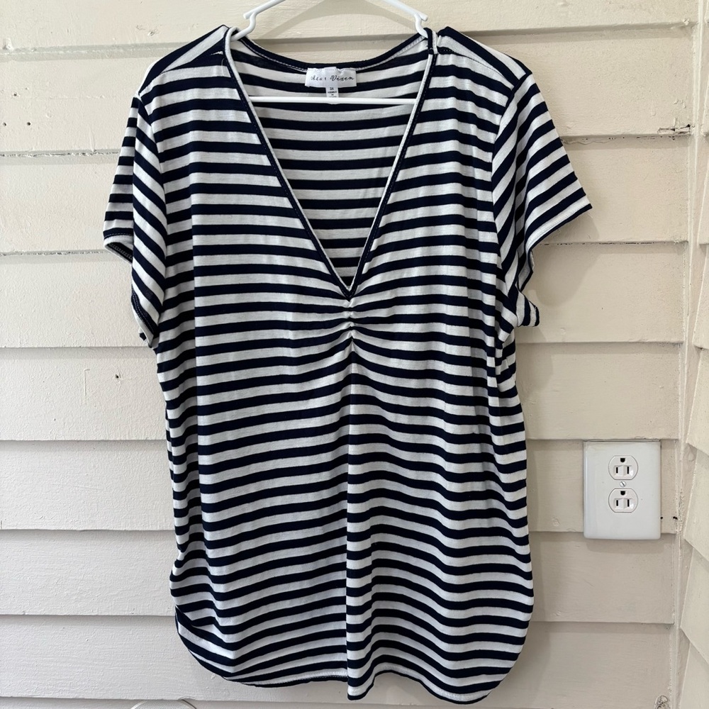 🔥5for$25🔥 Star Vixen Plus Size Blue & White Striped V Neck Ruched Tee Shirt